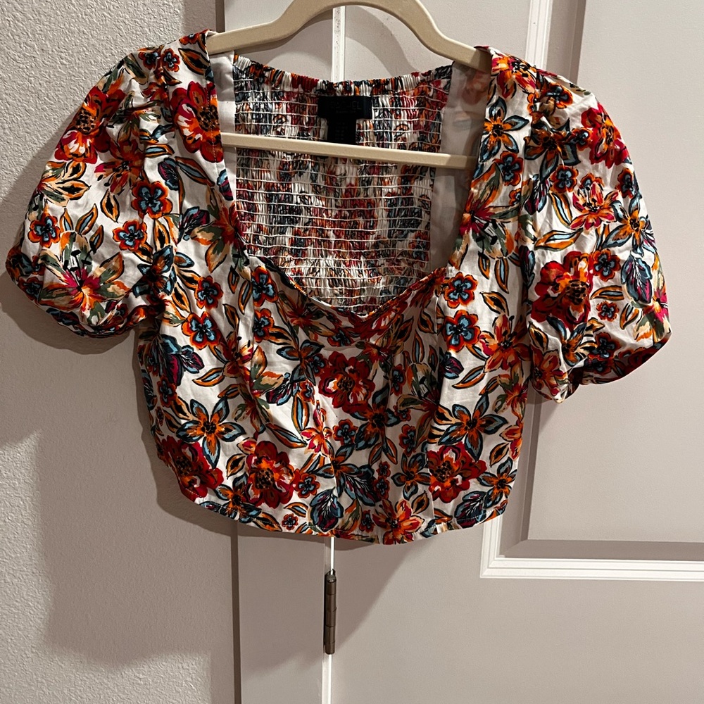 NWOT RACHEL Rachel Roy Red Floral Crop Top